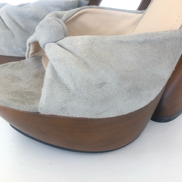 ♦️SOLD♦️PLEASURES Day & Night Swan Taupe Heel Sand - Picture 8 of 12